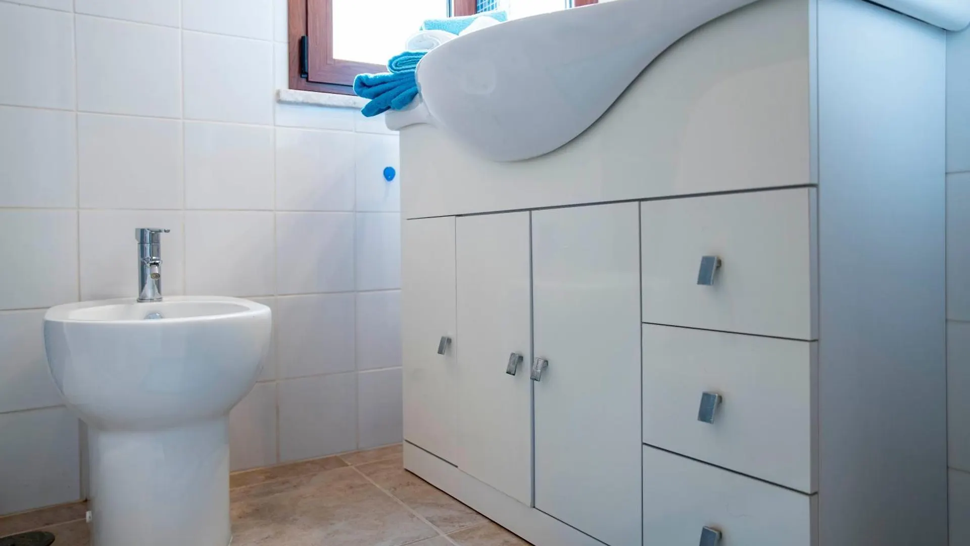 Acqua Chiara Beachfront Home Putzu Idu