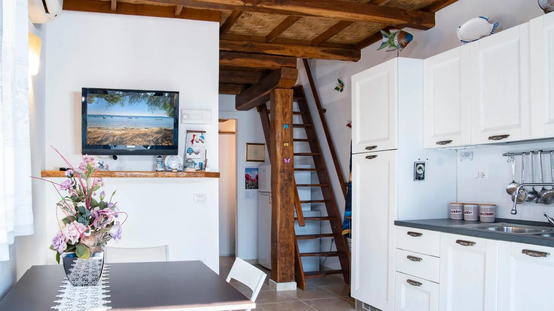 Semesterbostad Acqua Chiara Beachfront Home Putzu Idu