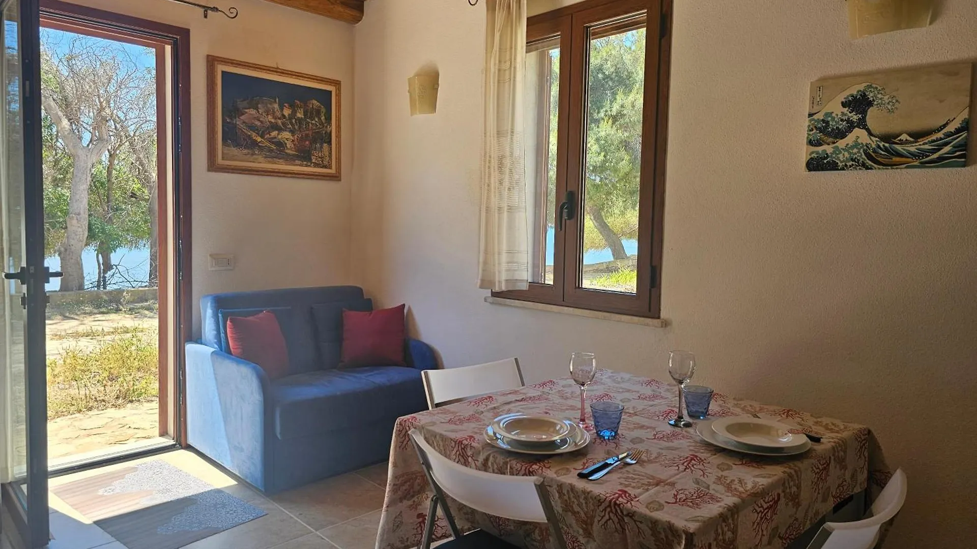 Acqua Chiara Beachfront Home Putzu Idu Semesterbostad