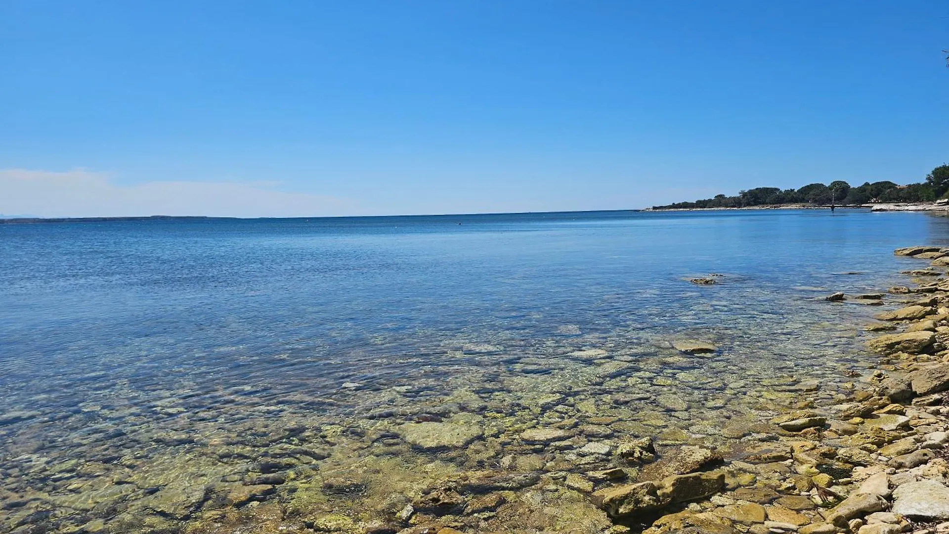 Acqua Chiara Beachfront Home Putzu Idu